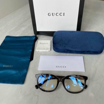 hop-dung-kinh-gucci-2-400x400