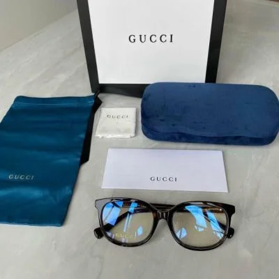 hop-dung-kinh-gucci-2-400x400