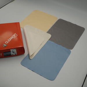 Đừng để kính xịn bị hỏng vì… khăn lau kinh kém chất lượng !