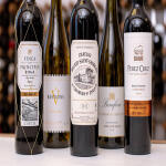 3 cách bóc tem nhập khẩu rượu để sưu tầm đảm bảo đẹp, nguyên vẹn nhất